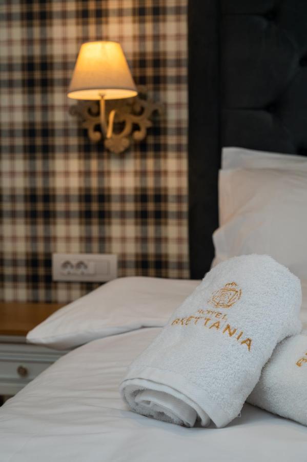 Brettania Hotel Янина Екстериор снимка